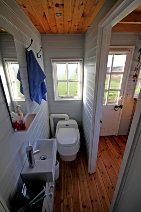 Tiny House On Isolated Farm By The Cornish Coast Villa Bude Exterior foto